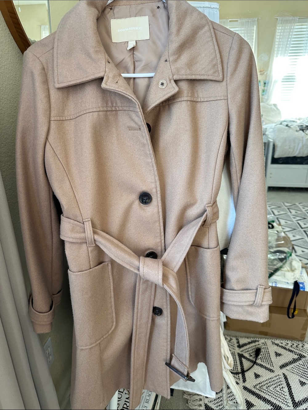 Banana Republic Women's Trench Coat in Camel/Tan
